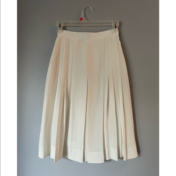 Dresses & Skirts - Vintage Pleated Midi Skirt (XS)